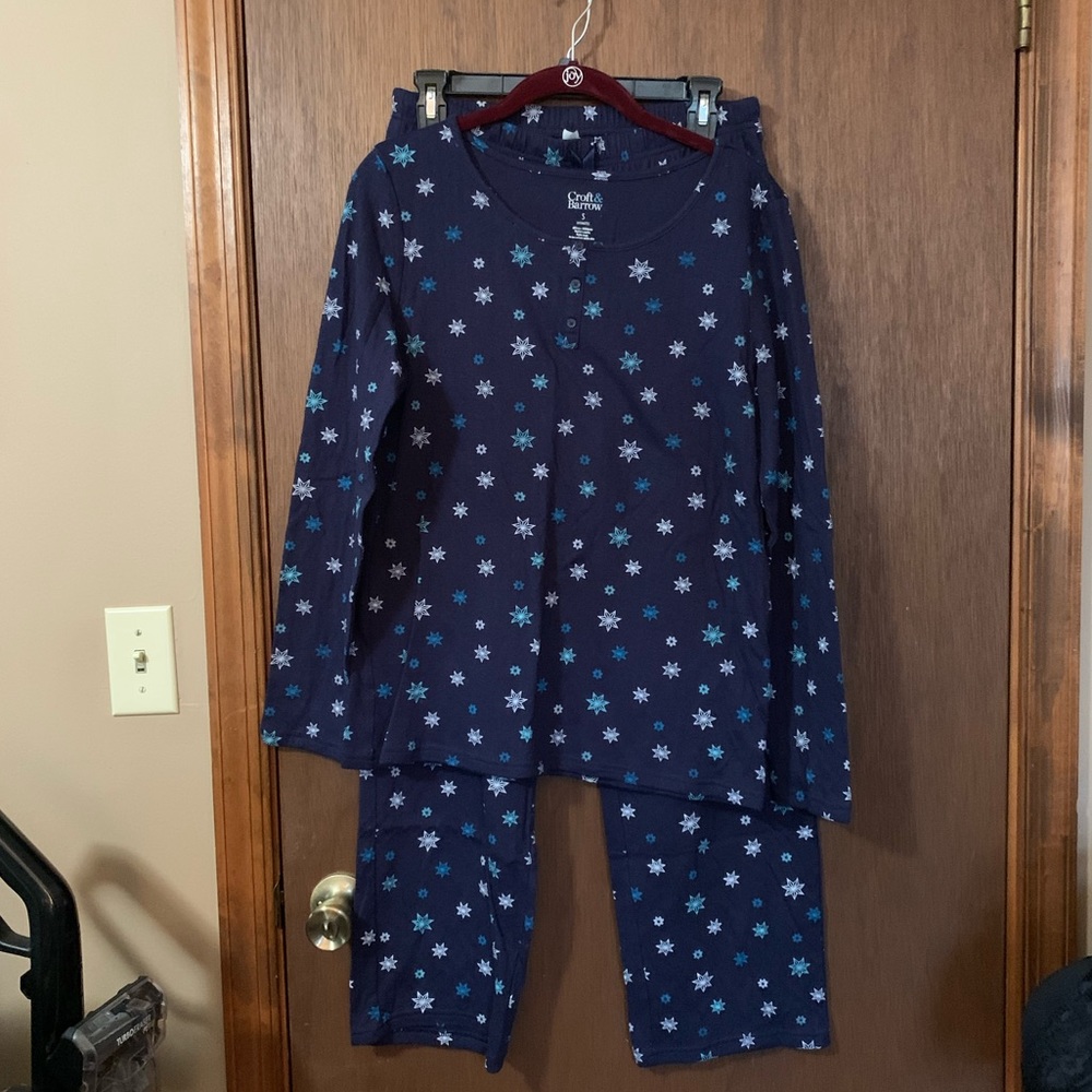 Women's Navy Blue Snowflake Pajama Set